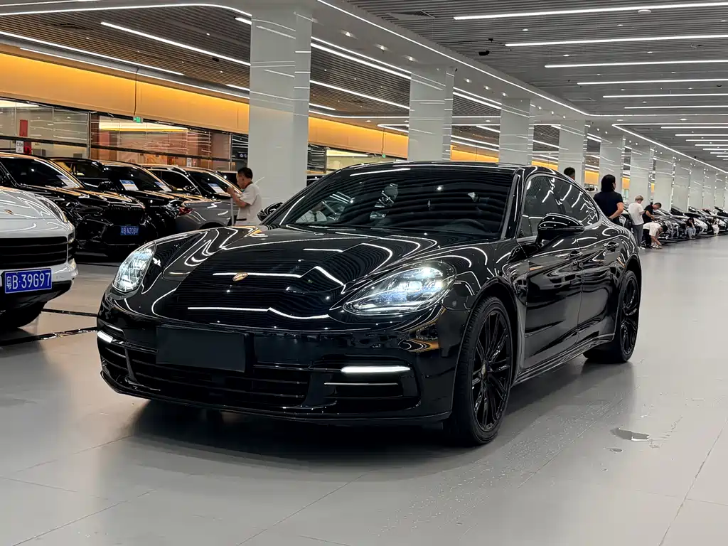 Porsche Panamera 2018