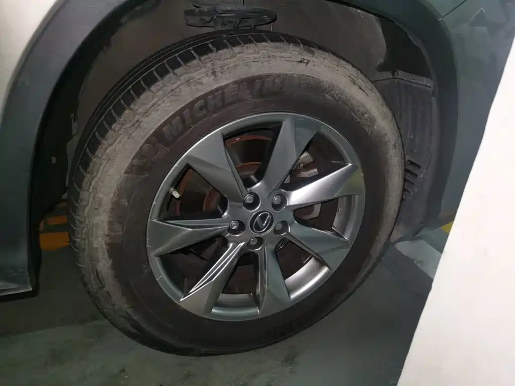 Lexus RX — миниатюра 8