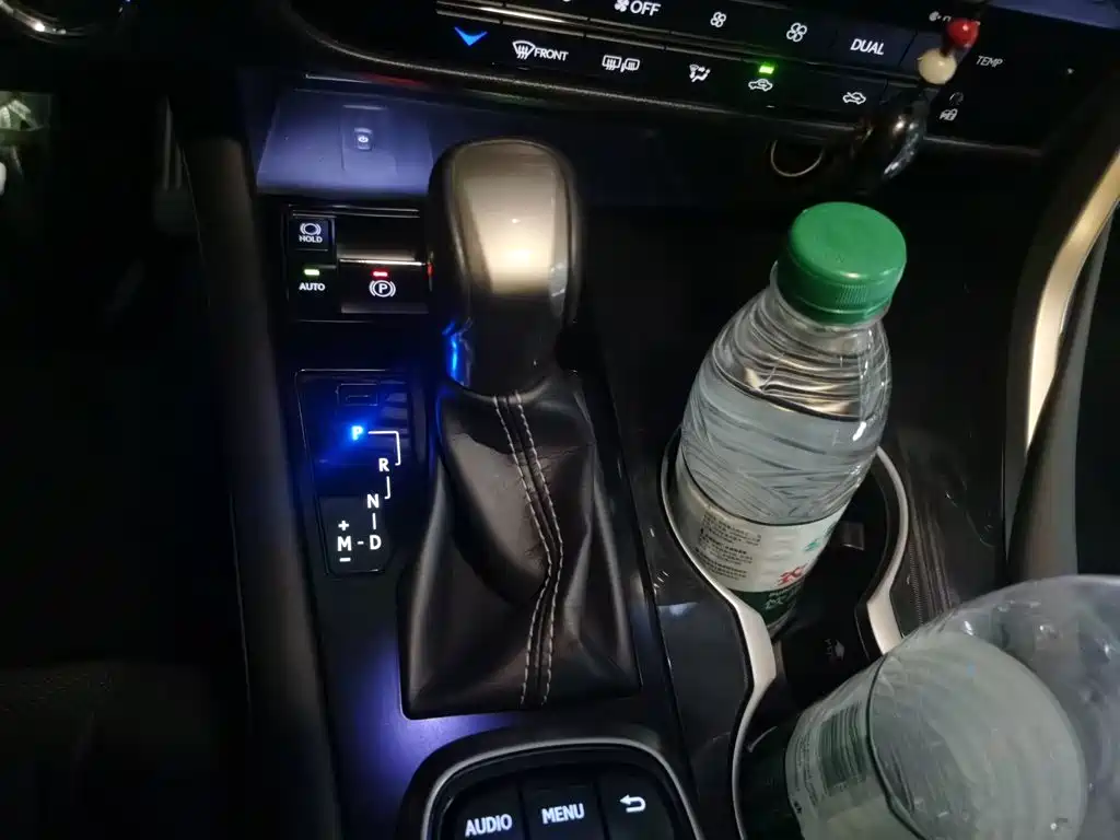 Lexus RX — миниатюра 15