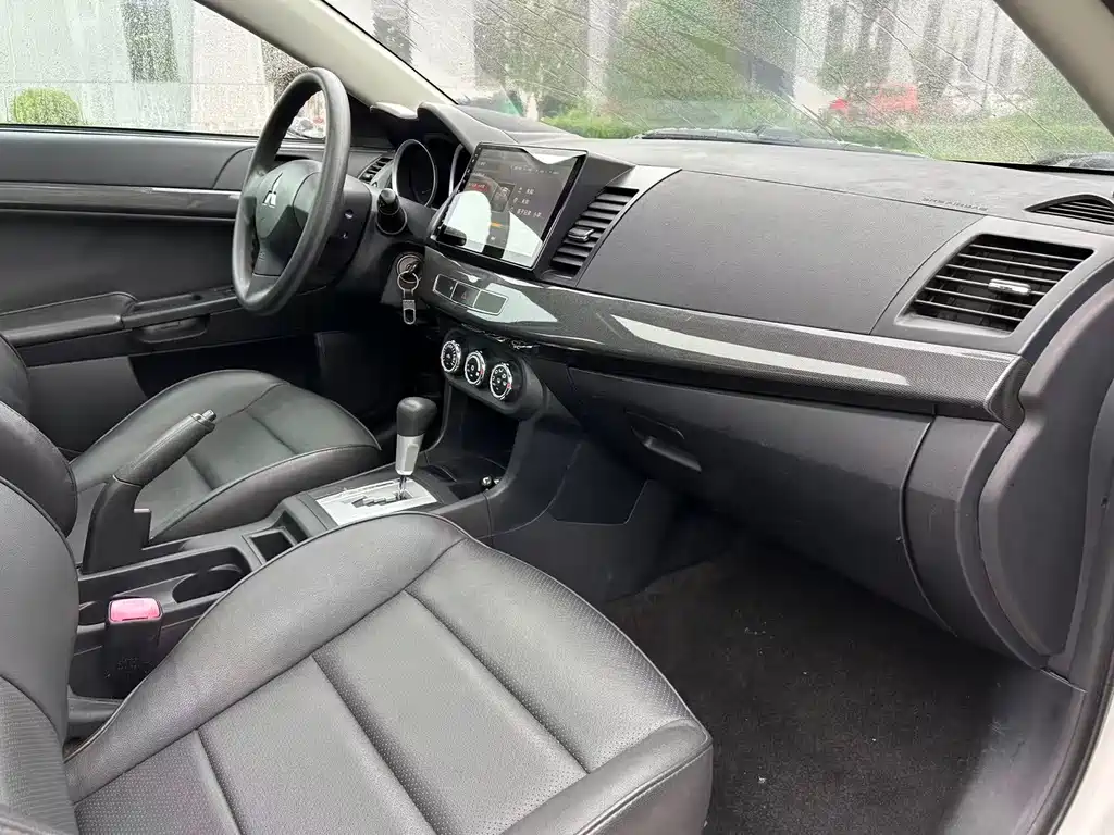Mitsubishi Lancer EX — миниатюра 4