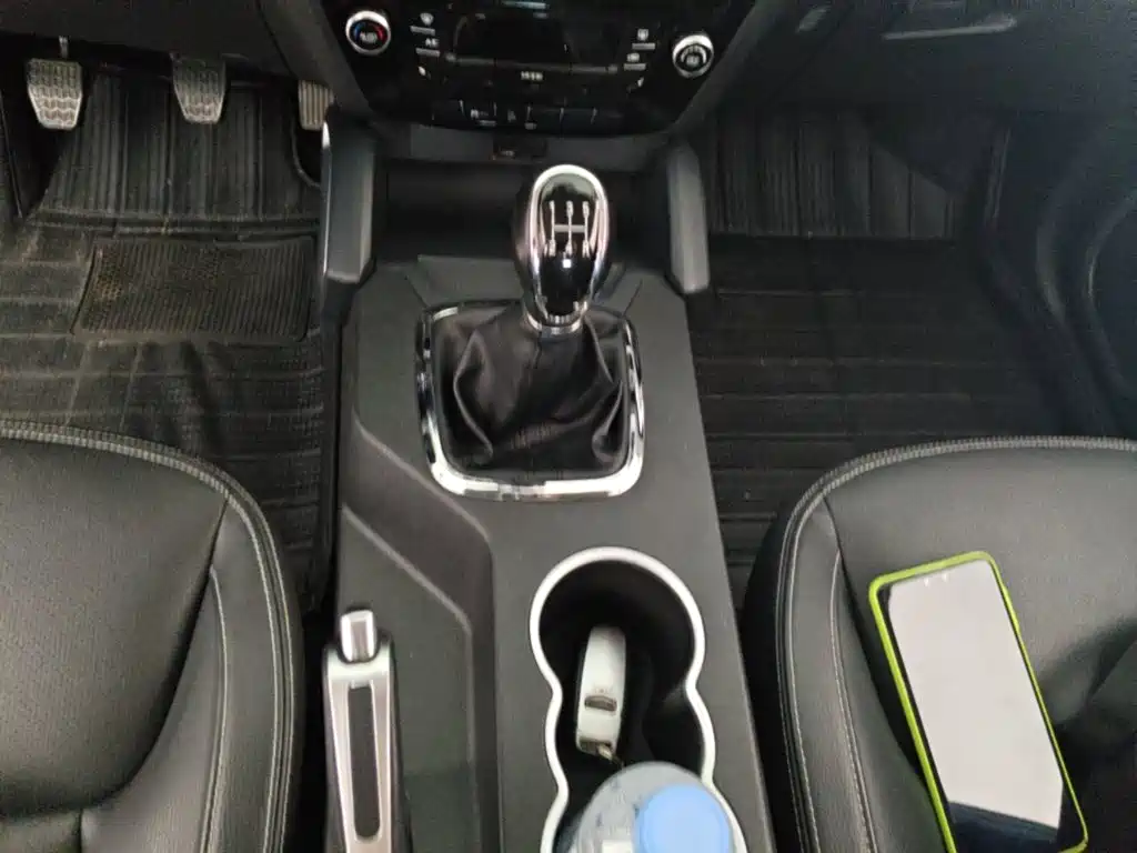 Geely Vision X6 — миниатюра 14