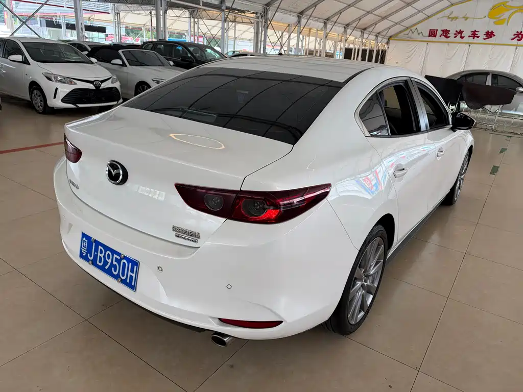 Mazda 3 Axela — миниатюра 6