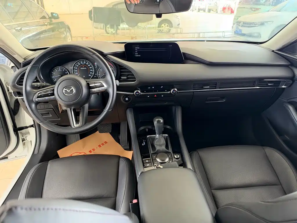 Mazda 3 Axela — миниатюра 22