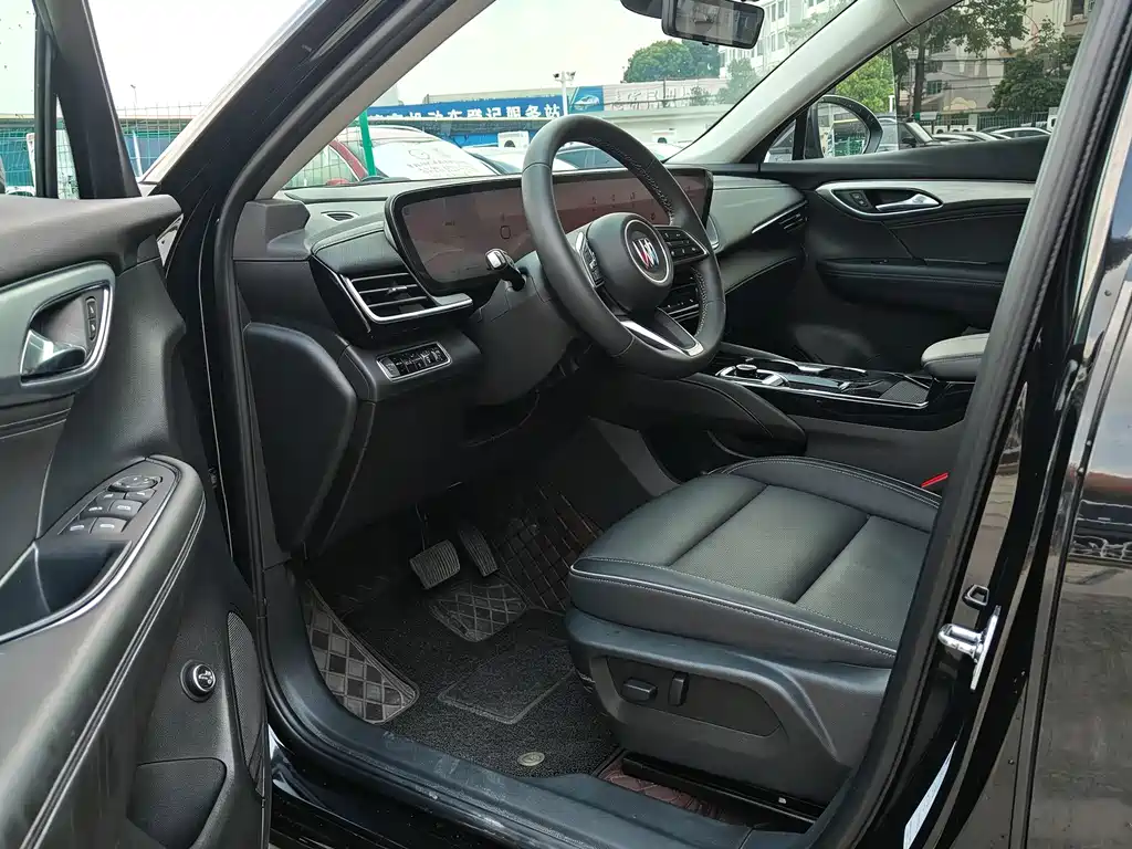 Buick Envision Plus — миниатюра 12