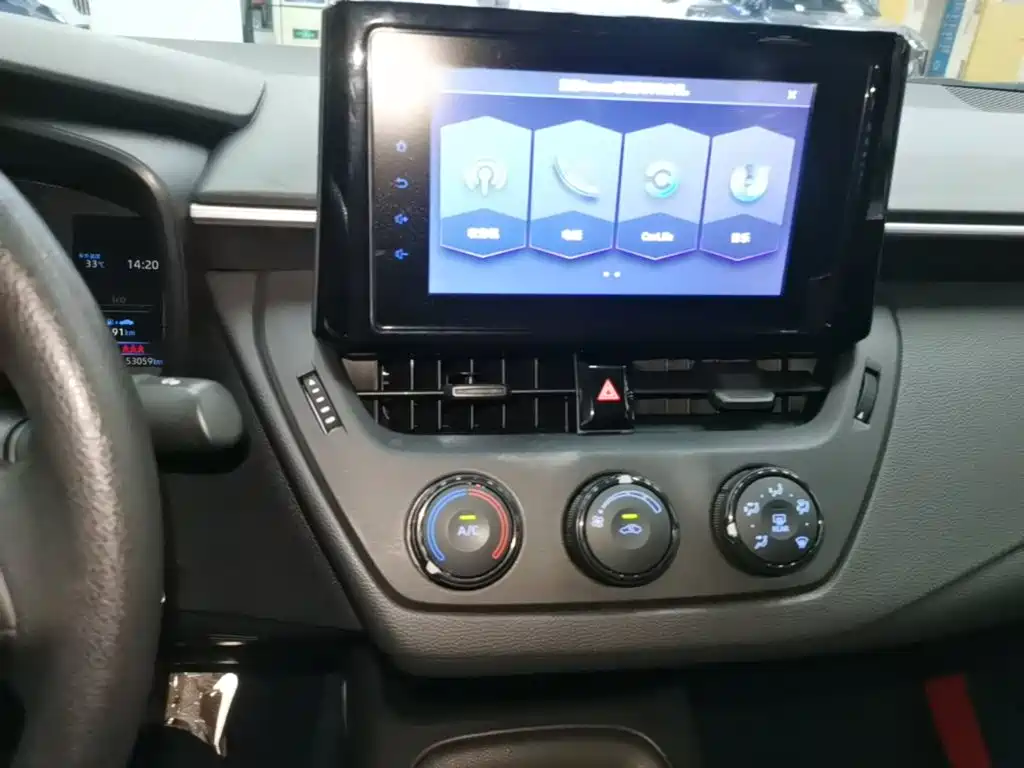 Toyota Corolla — миниатюра 13