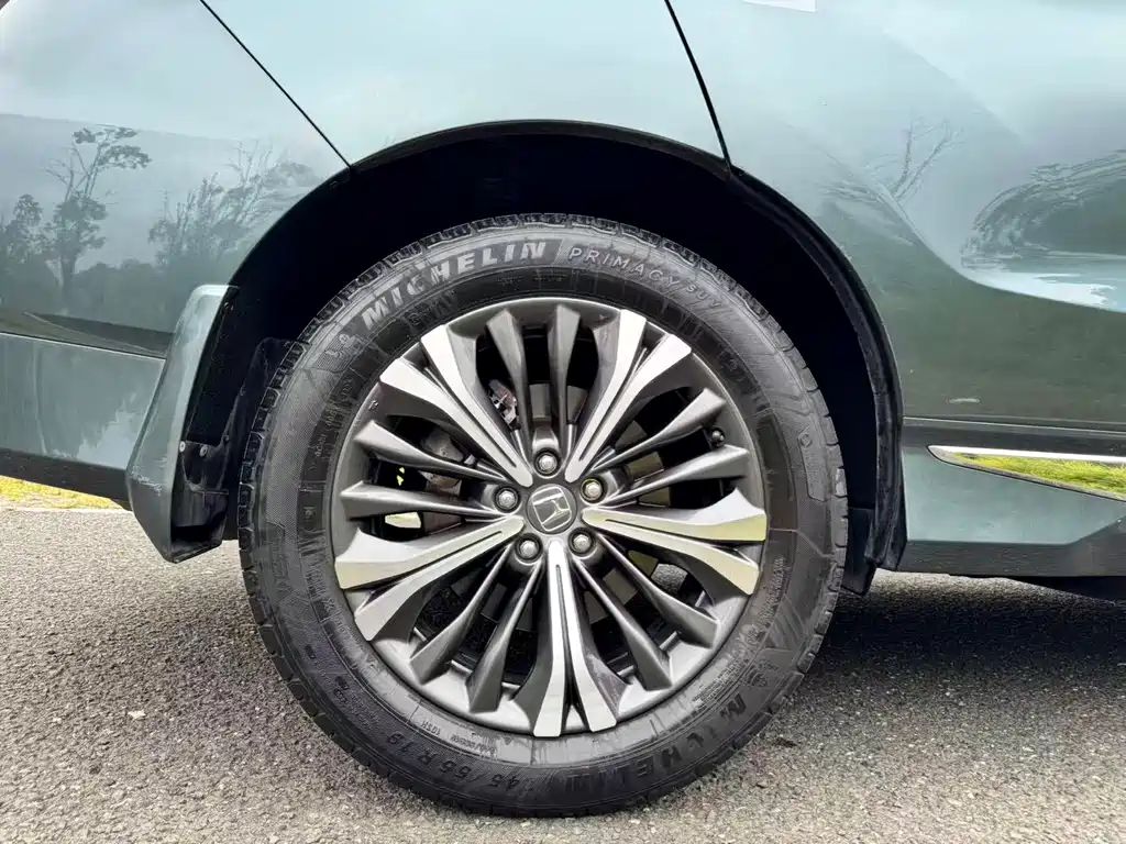 Honda UR-V — миниатюра 11