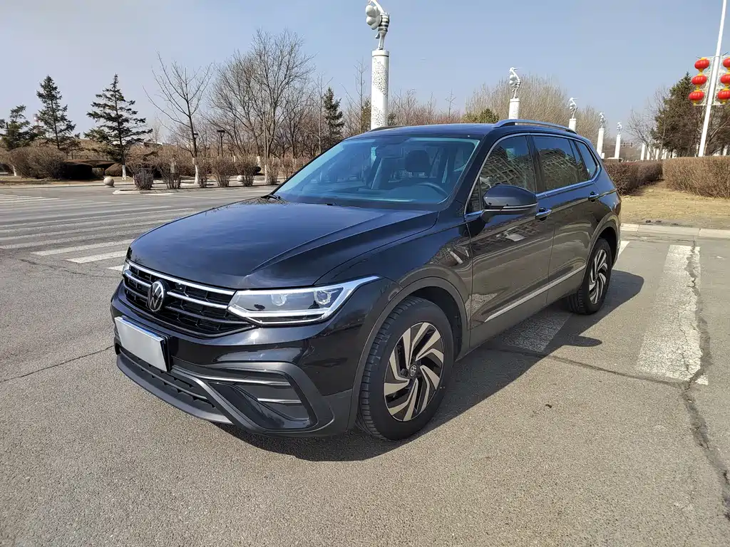 Volkswagen Tiguan L 2024