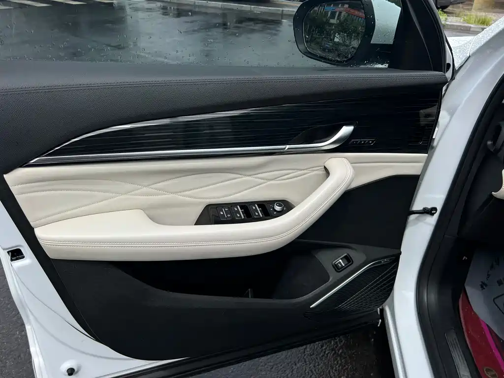 Geely Xingyue L — миниатюра 9
