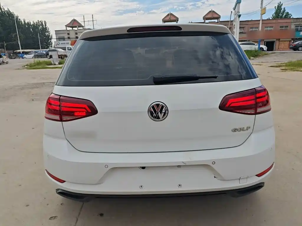 Volkswagen Golf — миниатюра 6
