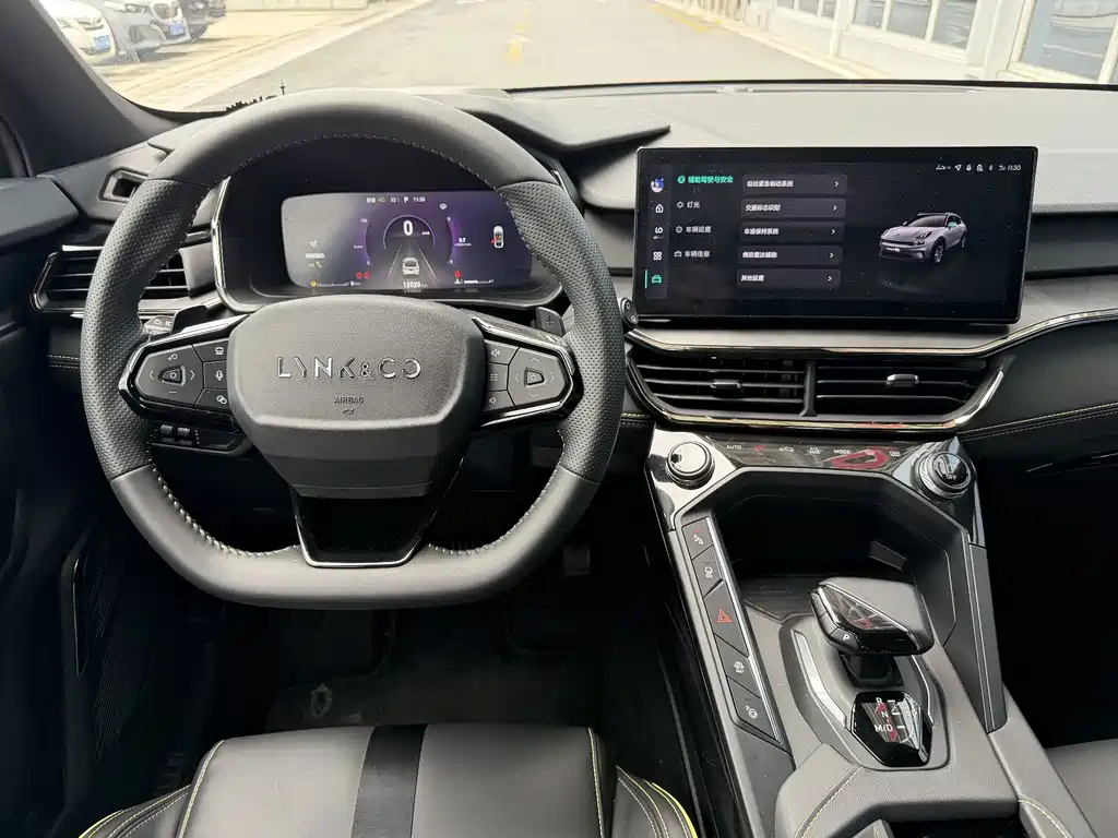 Lynk & Co 06 — миниатюра 5