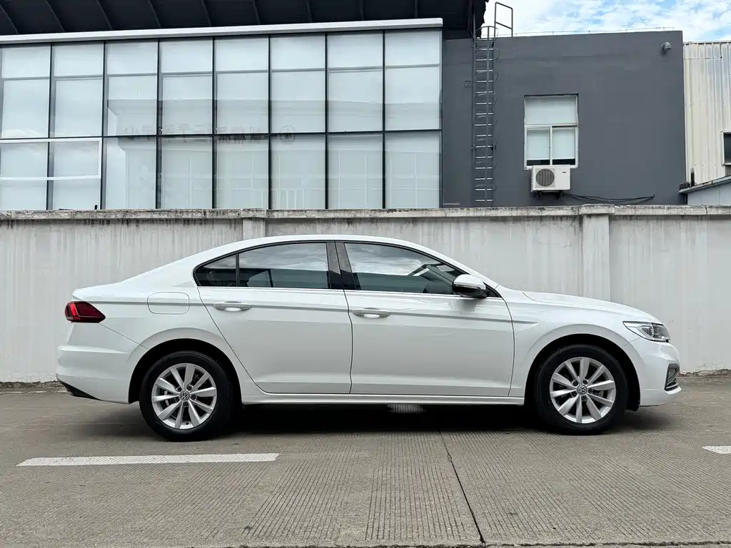Volkswagen Bora — миниатюра 13