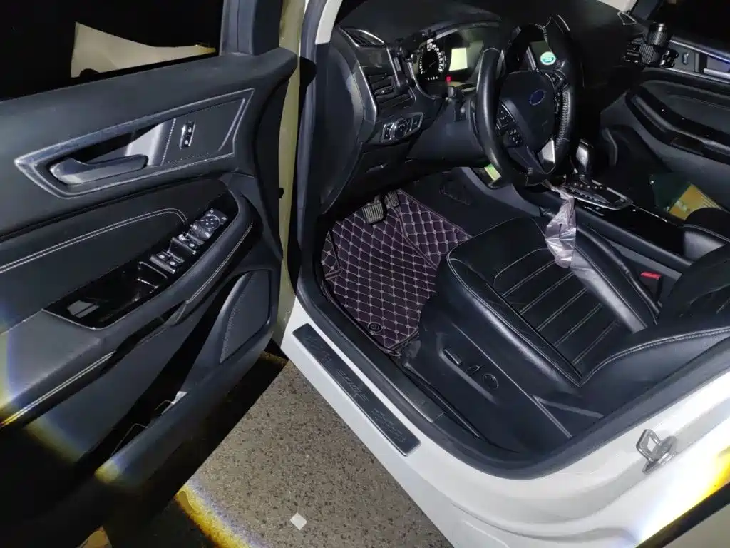 Ford Edge — миниатюра 12