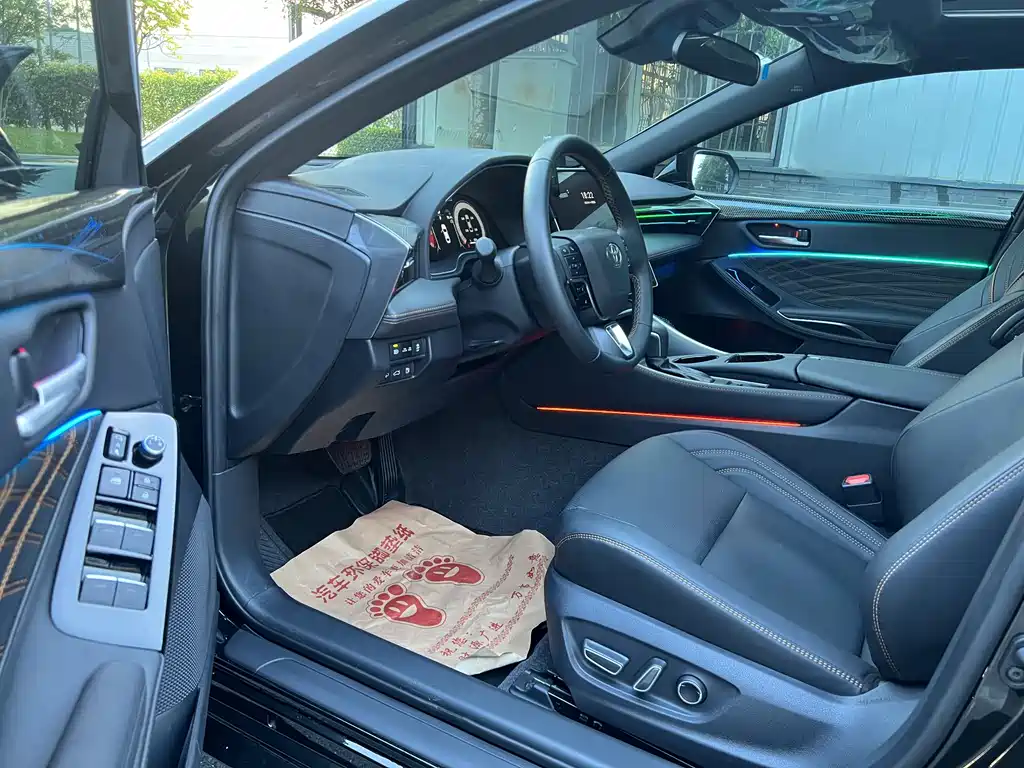 Toyota Avalon 2024 2.0L Luxury