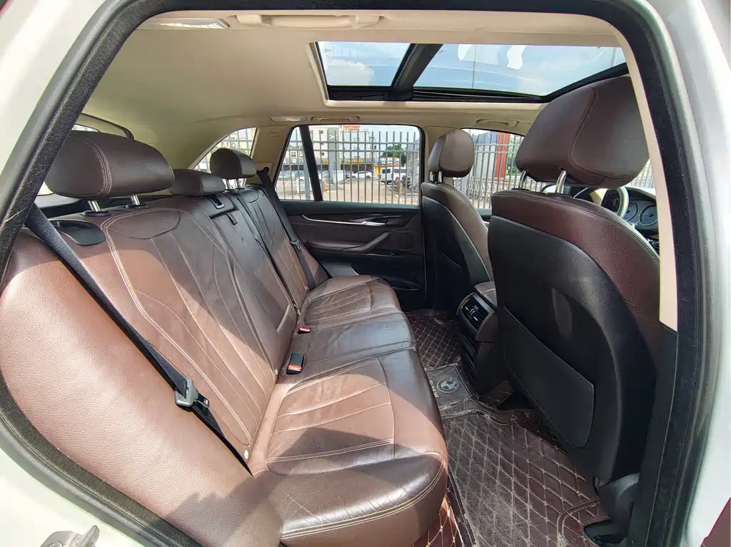 BMW X5 (Import) — миниатюра 8
