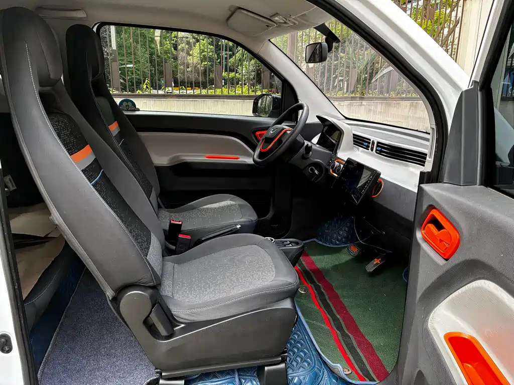 Wuling MINIEV — миниатюра 12
