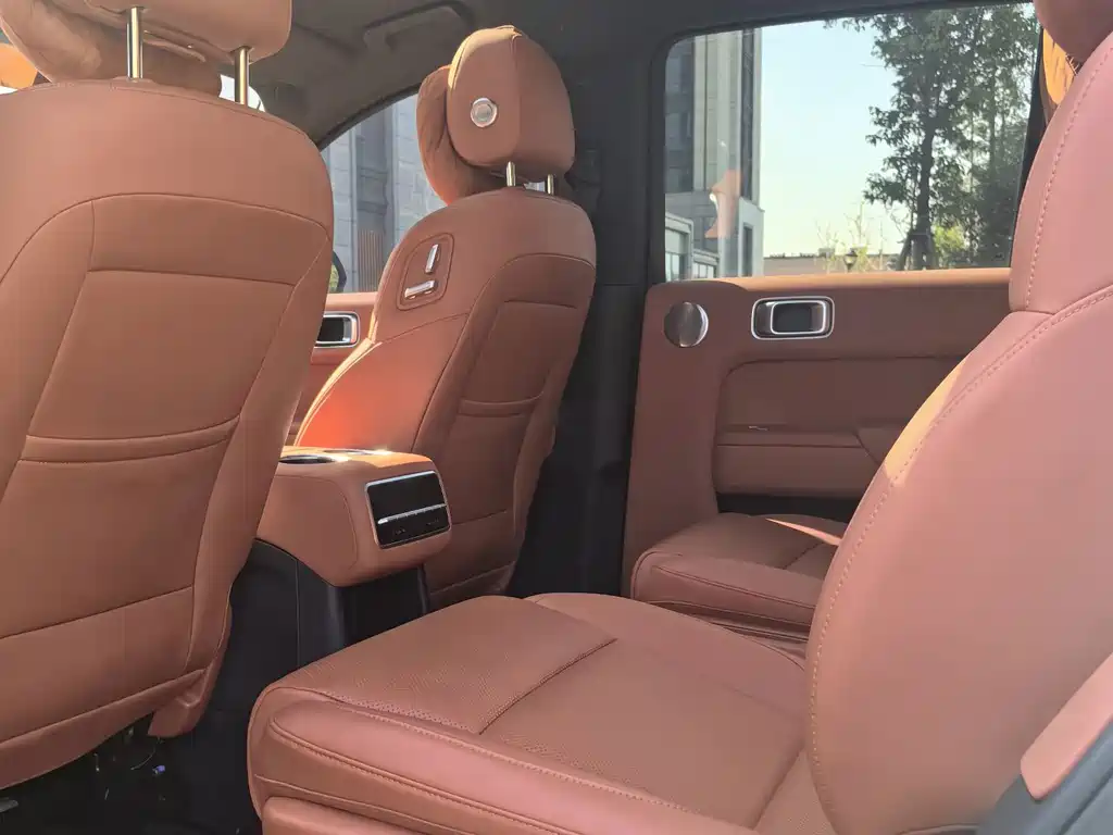 Li Auto Li L8 — миниатюра 13