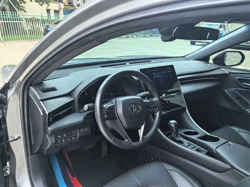 Toyota Avalon — миниатюра 13