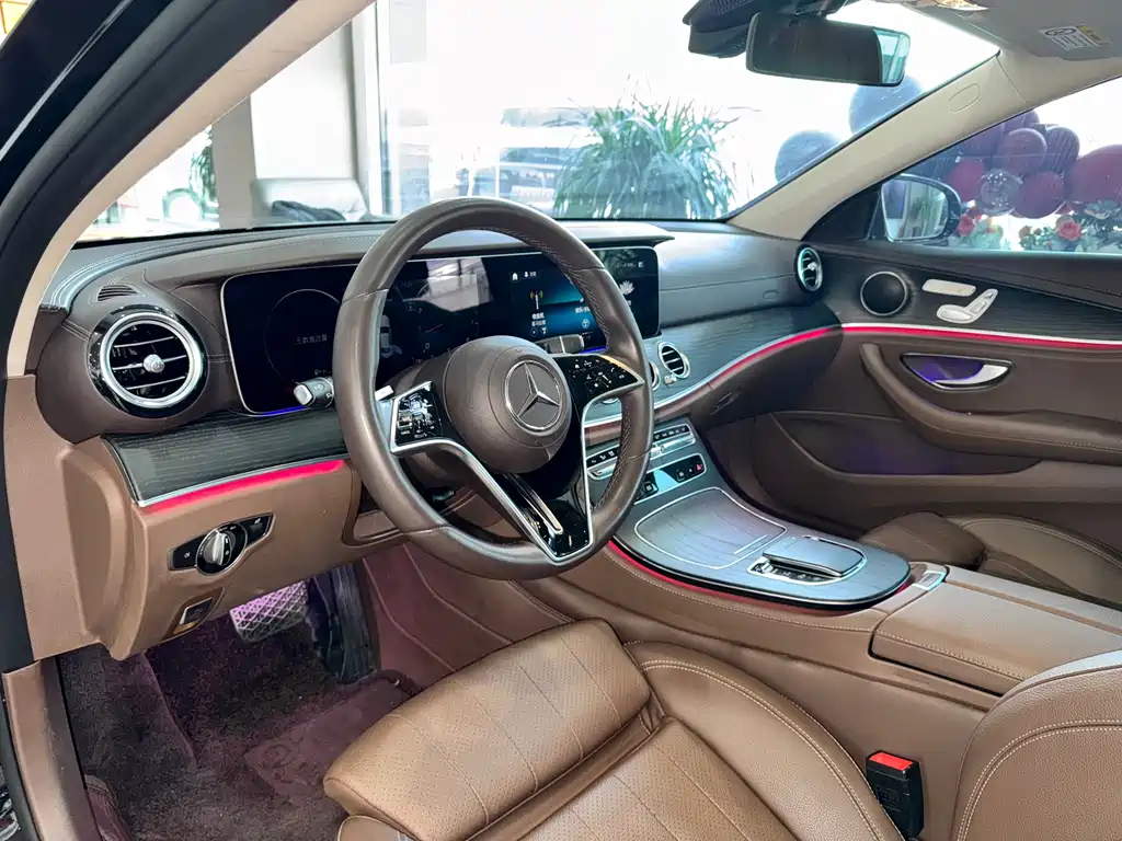 MERCEDES-BENZ E CLASS