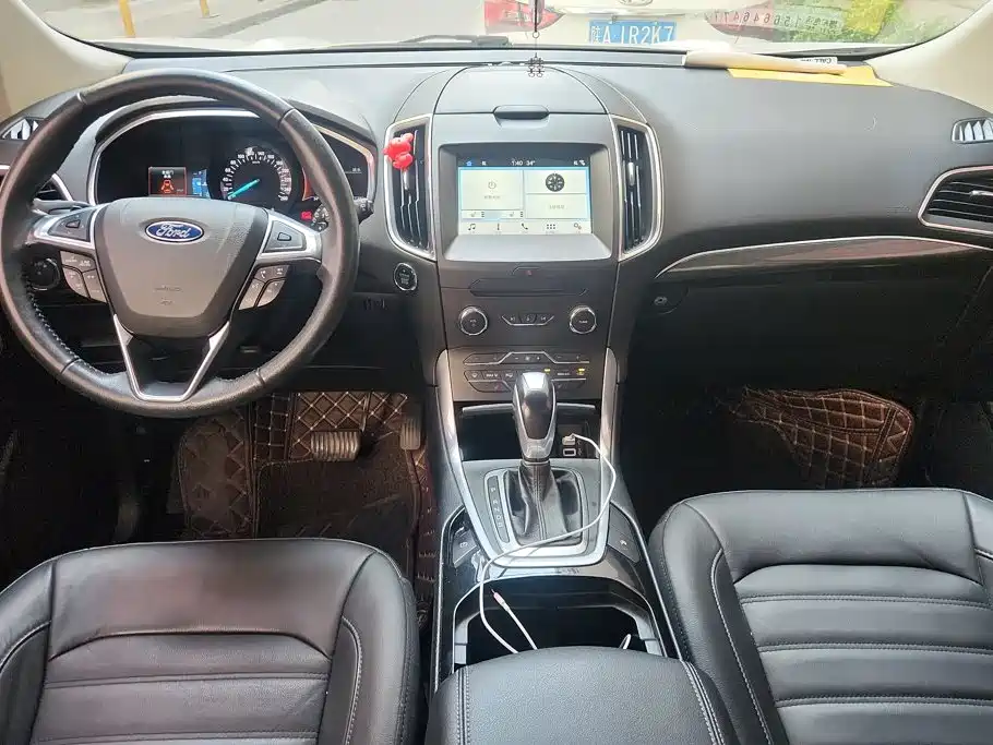 Ford Edge — миниатюра 12