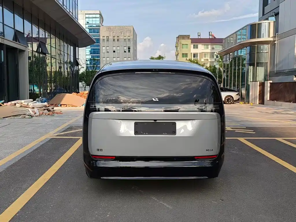 Li Auto Li MEGA — миниатюра 5