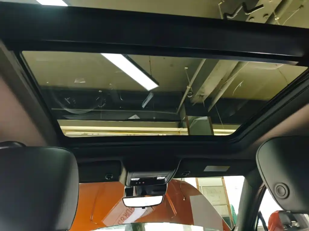 Cadillac XT4 — миниатюра 18
