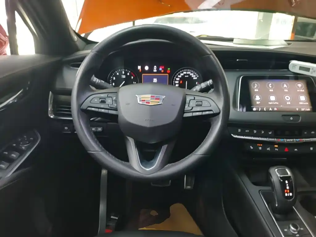 Cadillac XT4 — миниатюра 11