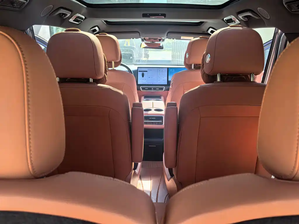 Li Auto Li L8 — миниатюра 10