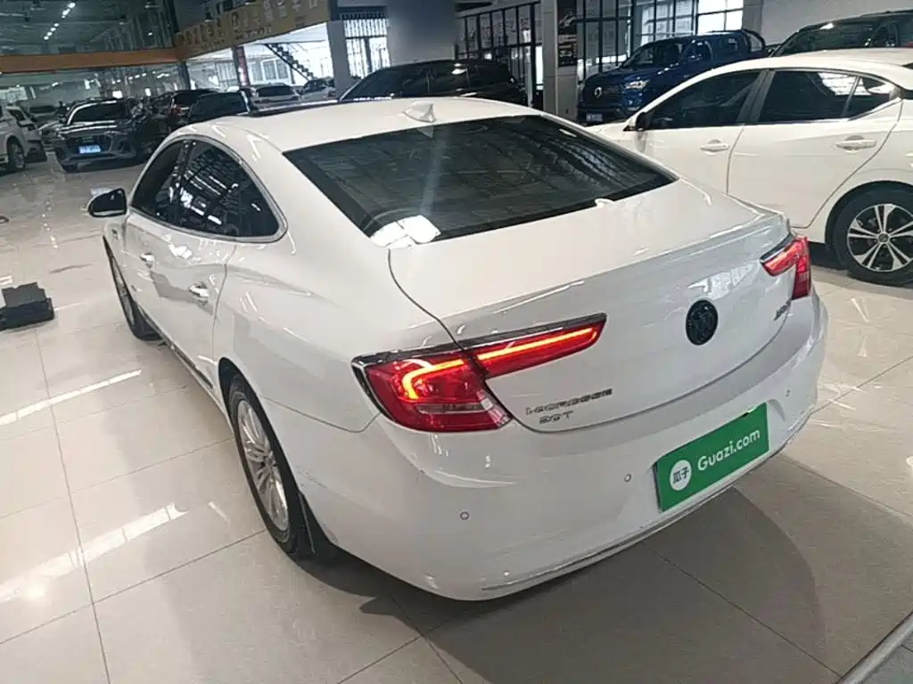 Buick LaCrosse — миниатюра 5