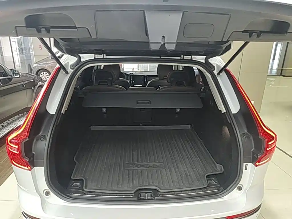 Volvo XC60 — миниатюра 19