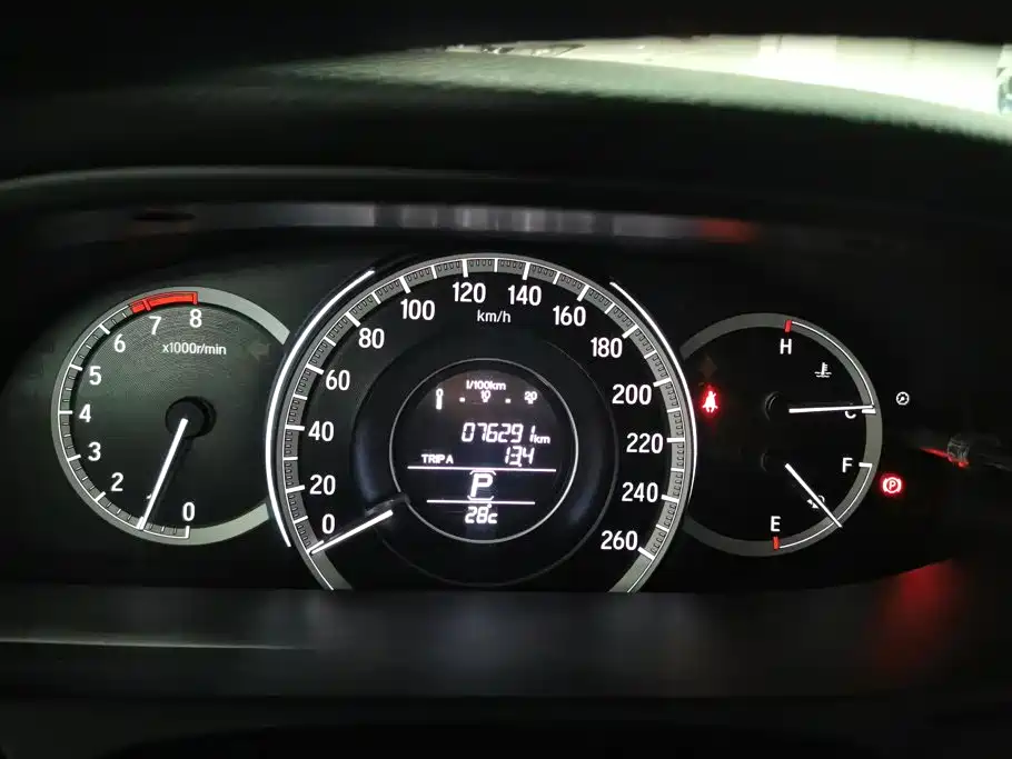Honda Accord — миниатюра 14