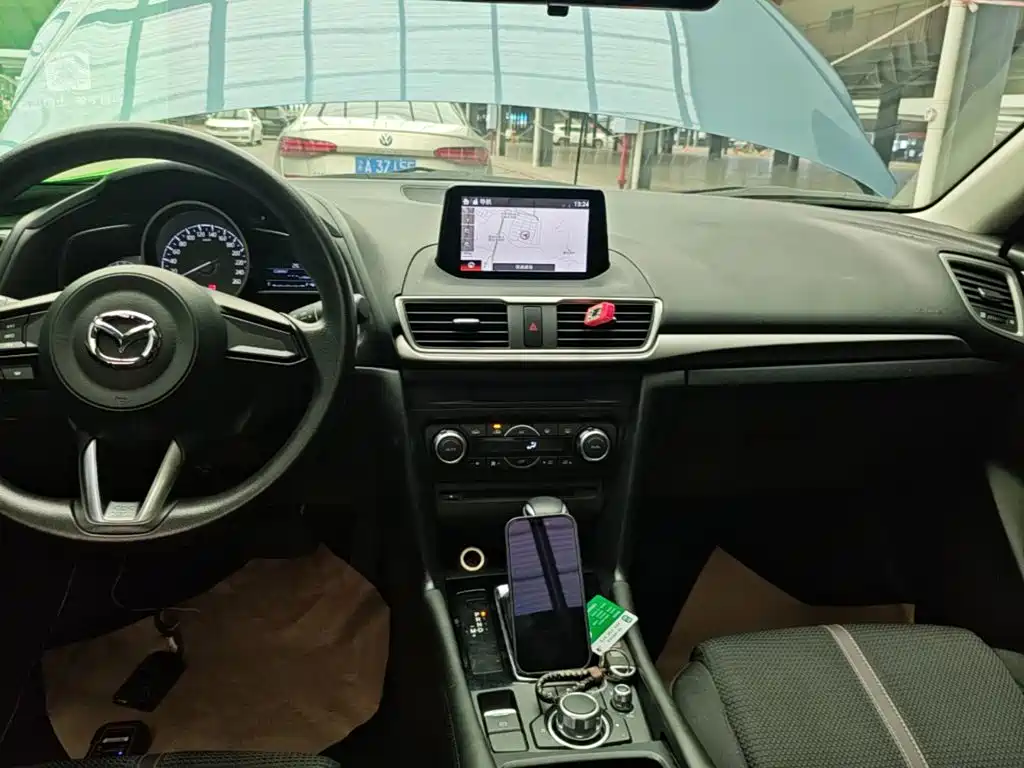 Mazda 3 Axela — миниатюра 13