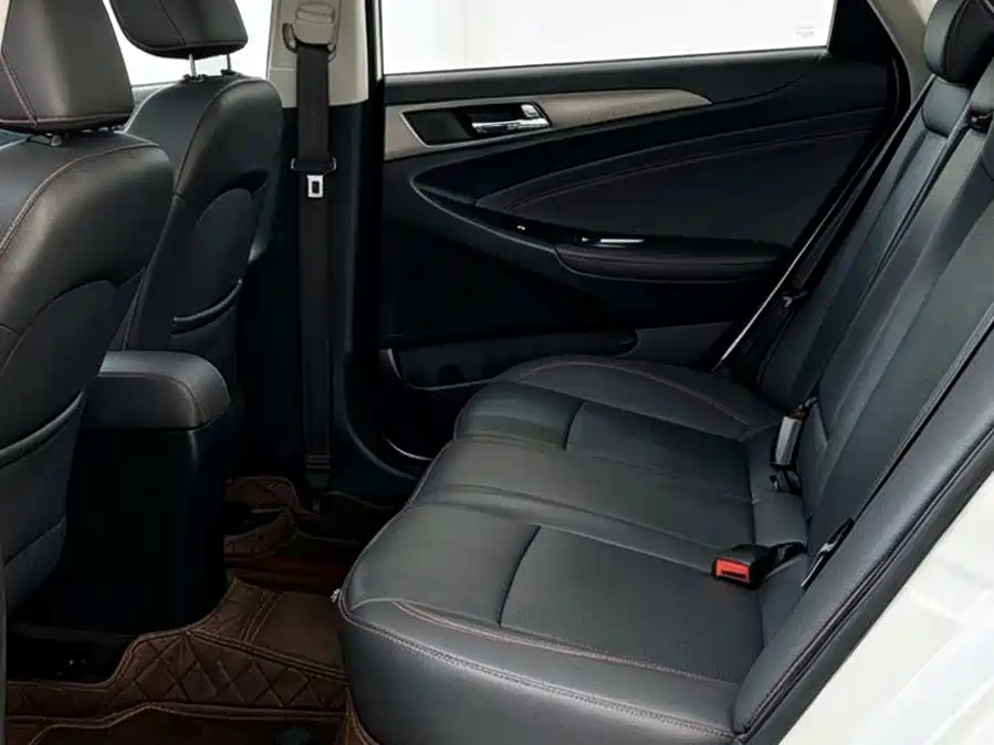 Changan Eado — миниатюра 8