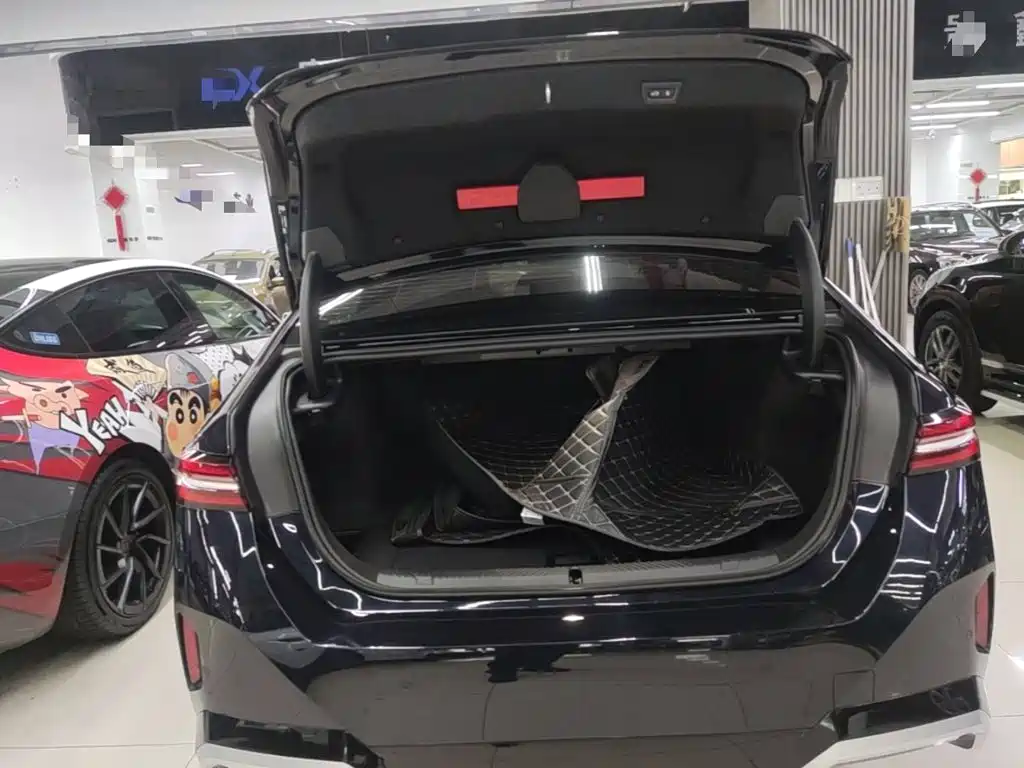 BMW i5 — миниатюра 19
