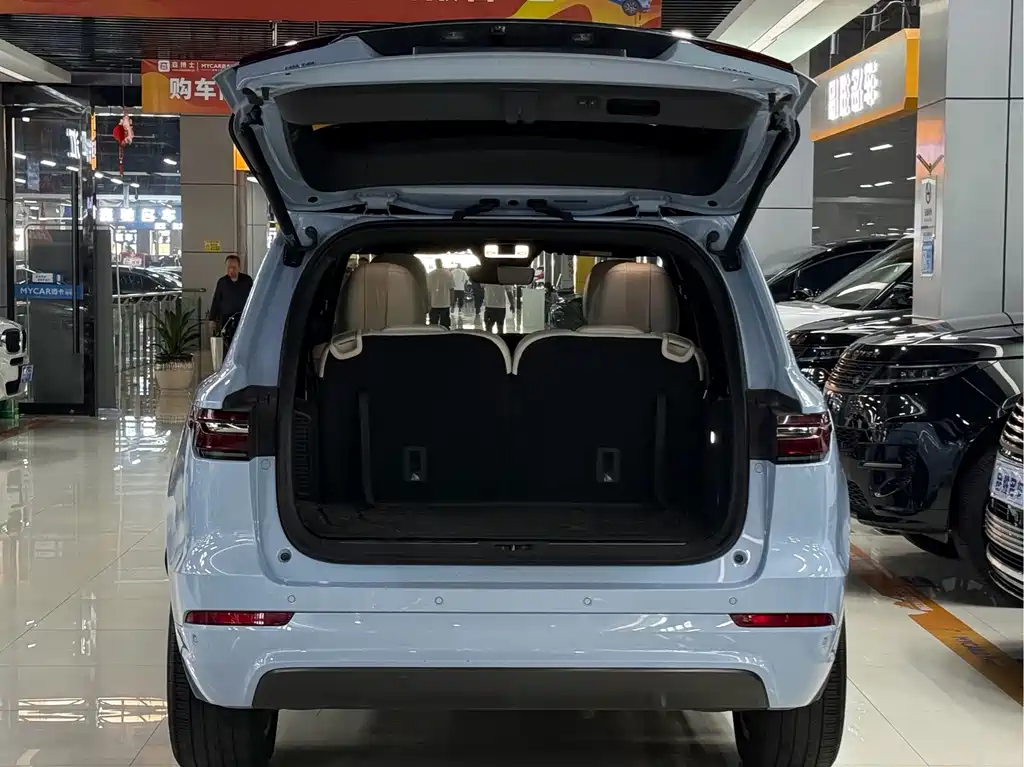 Li Auto Li ONE — миниатюра 6