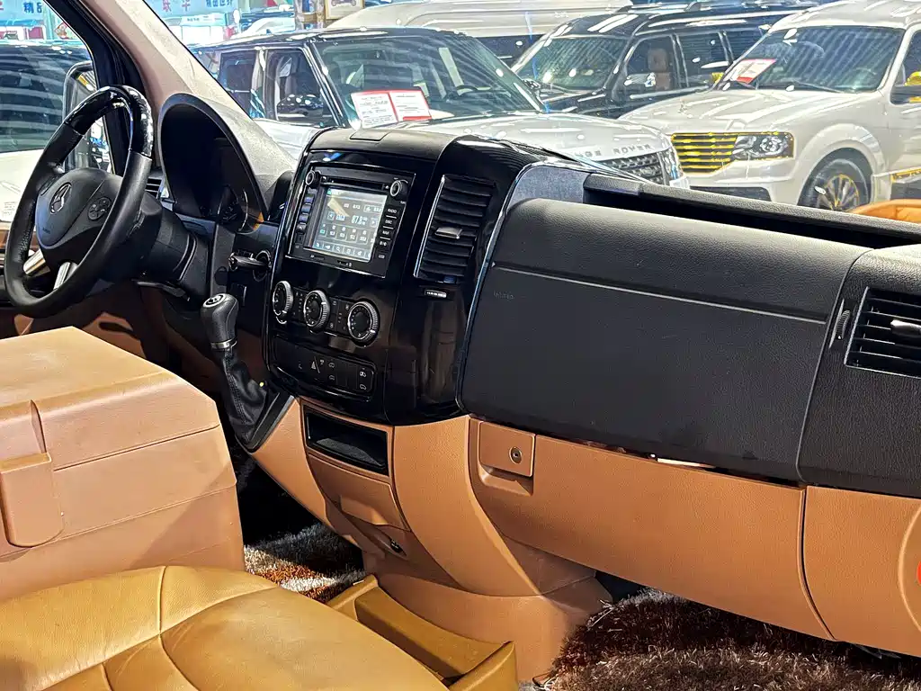 Mercedes-Benz Sprinter — миниатюра 9