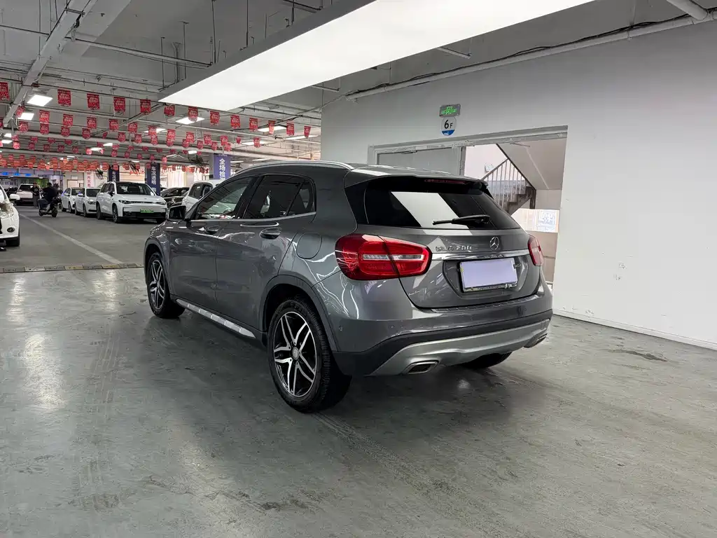 Mercedes-Benz GLA — миниатюра 9