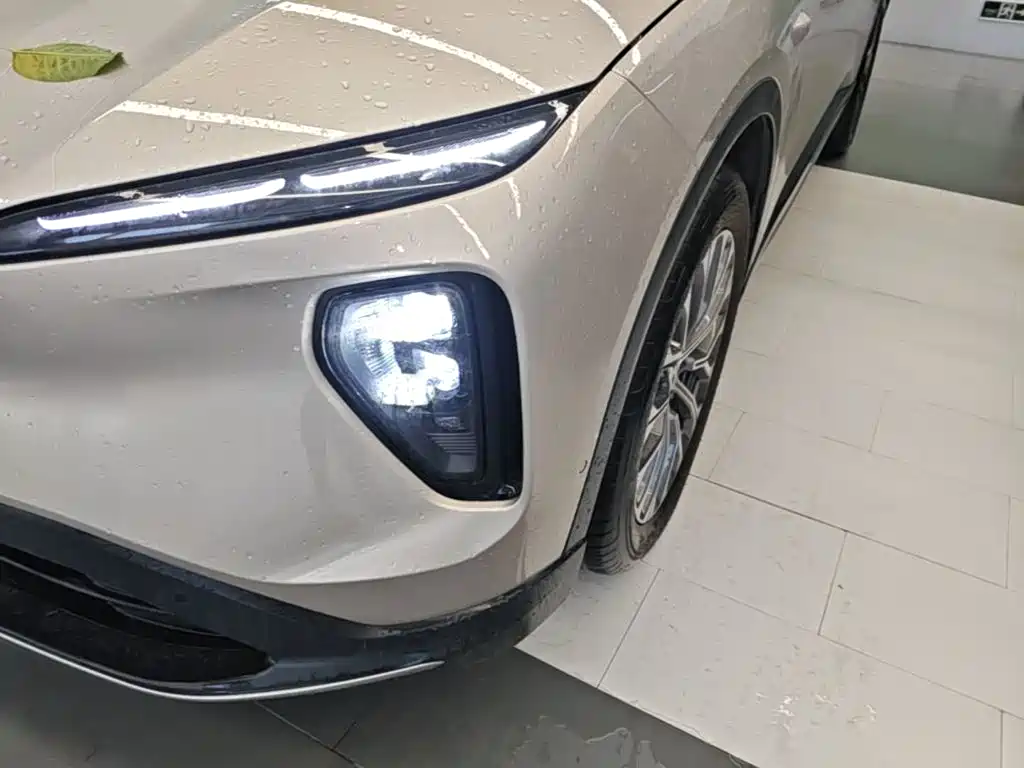 NIO ES6 — миниатюра 24