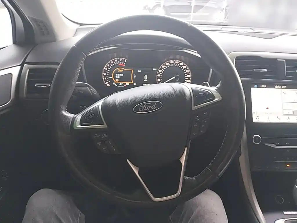 Ford Mondeo — миниатюра 11