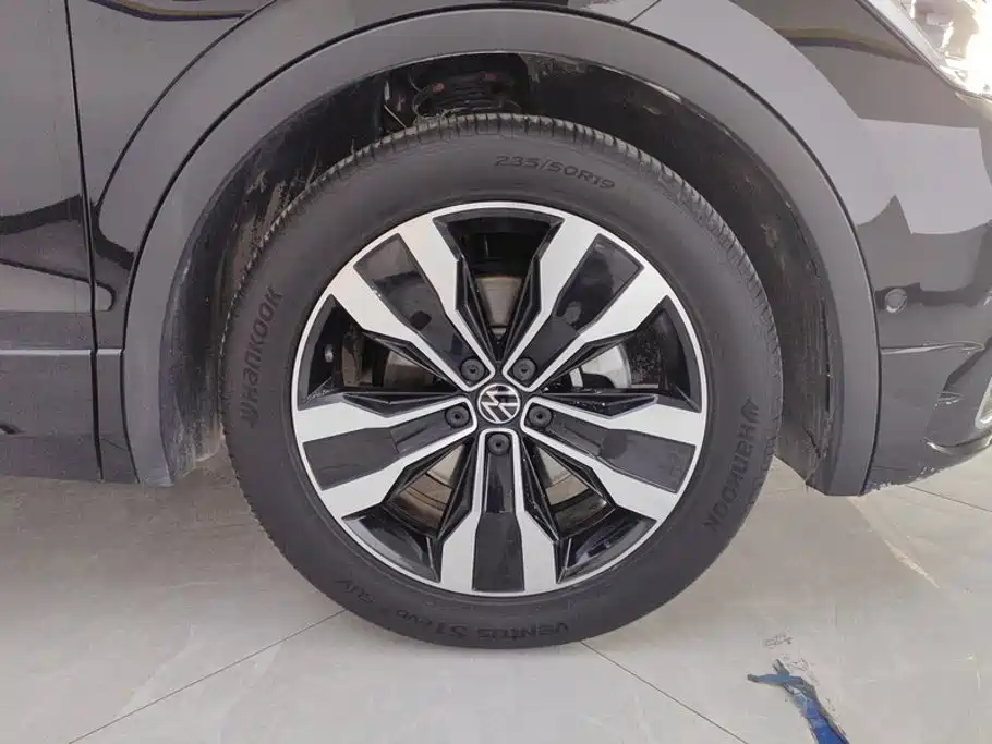 Volkswagen Tiguan L L 2022 330TSI AT R-Line