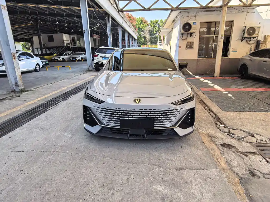 Changan UNI-V — миниатюра 2