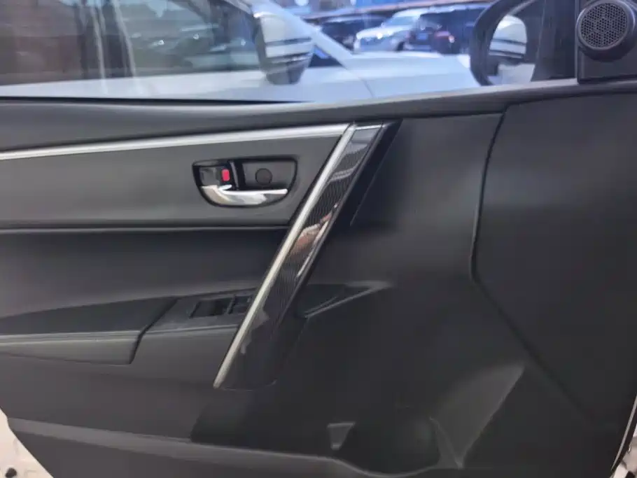 Toyota Corolla — миниатюра 7