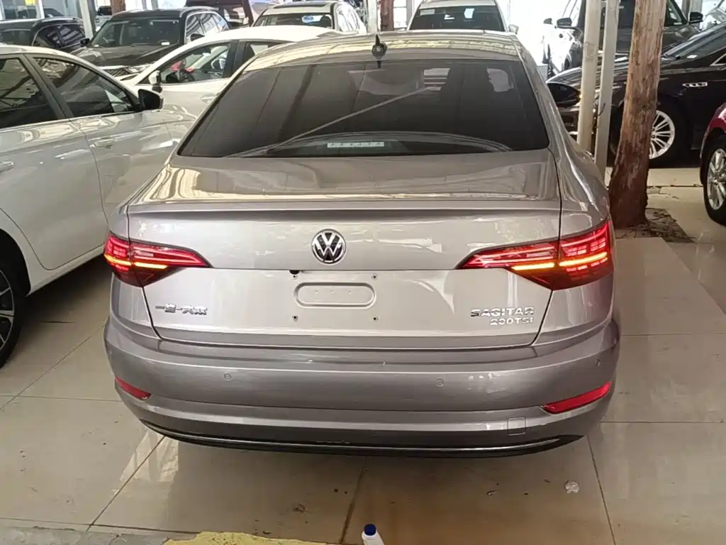 Volkswagen Sagitar — миниатюра 6