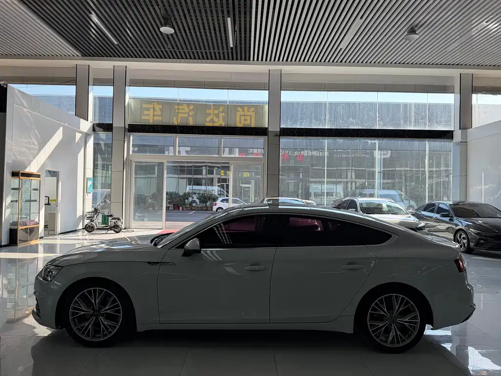 Audi A5 (Import) — миниатюра 3