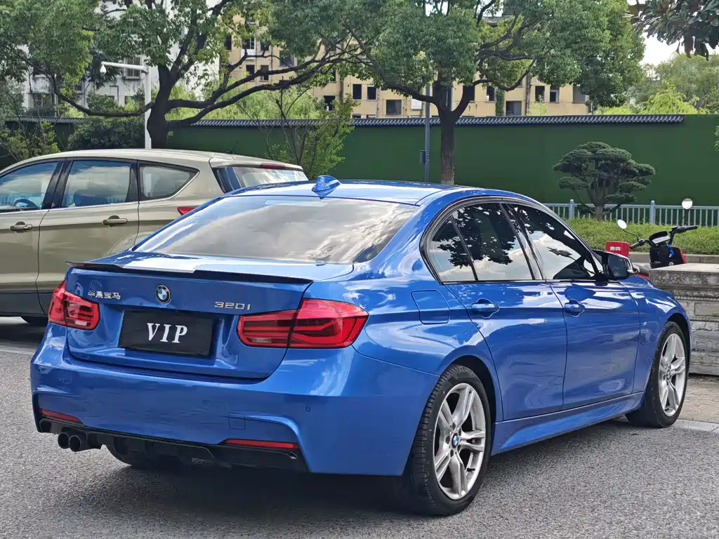 BMW 3 Series — миниатюра 4