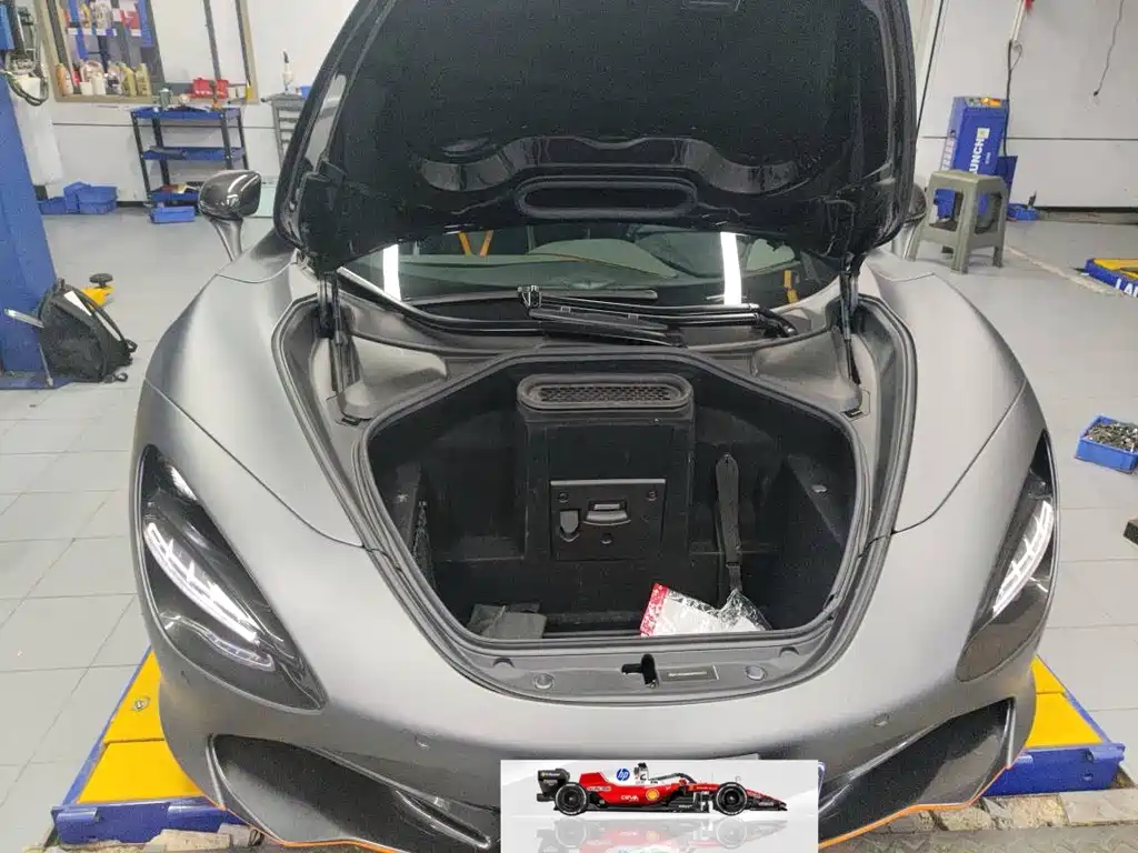 McLaren 720S — миниатюра 3