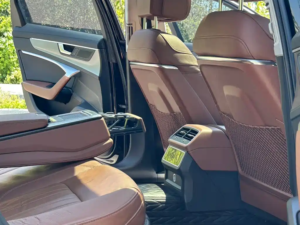 Audi A6L — миниатюра 10