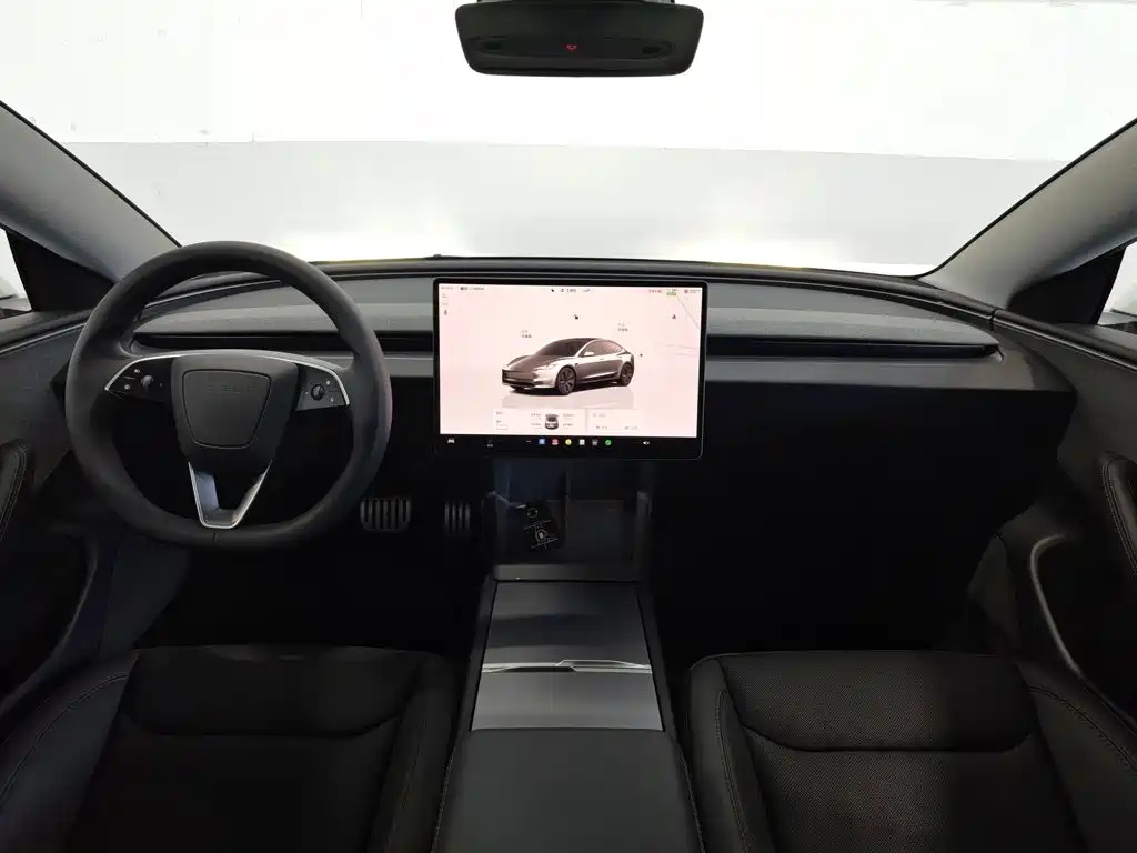 Tesla Model 3 — миниатюра 5