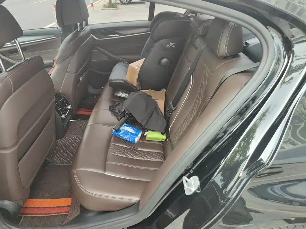 BMW 5 Series (Import) — миниатюра 15