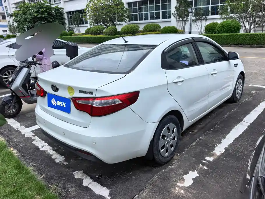 Kia K2 — миниатюра 3