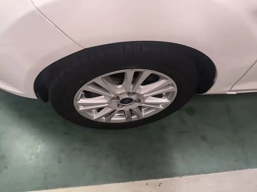 Ford Fiesta — миниатюра 23